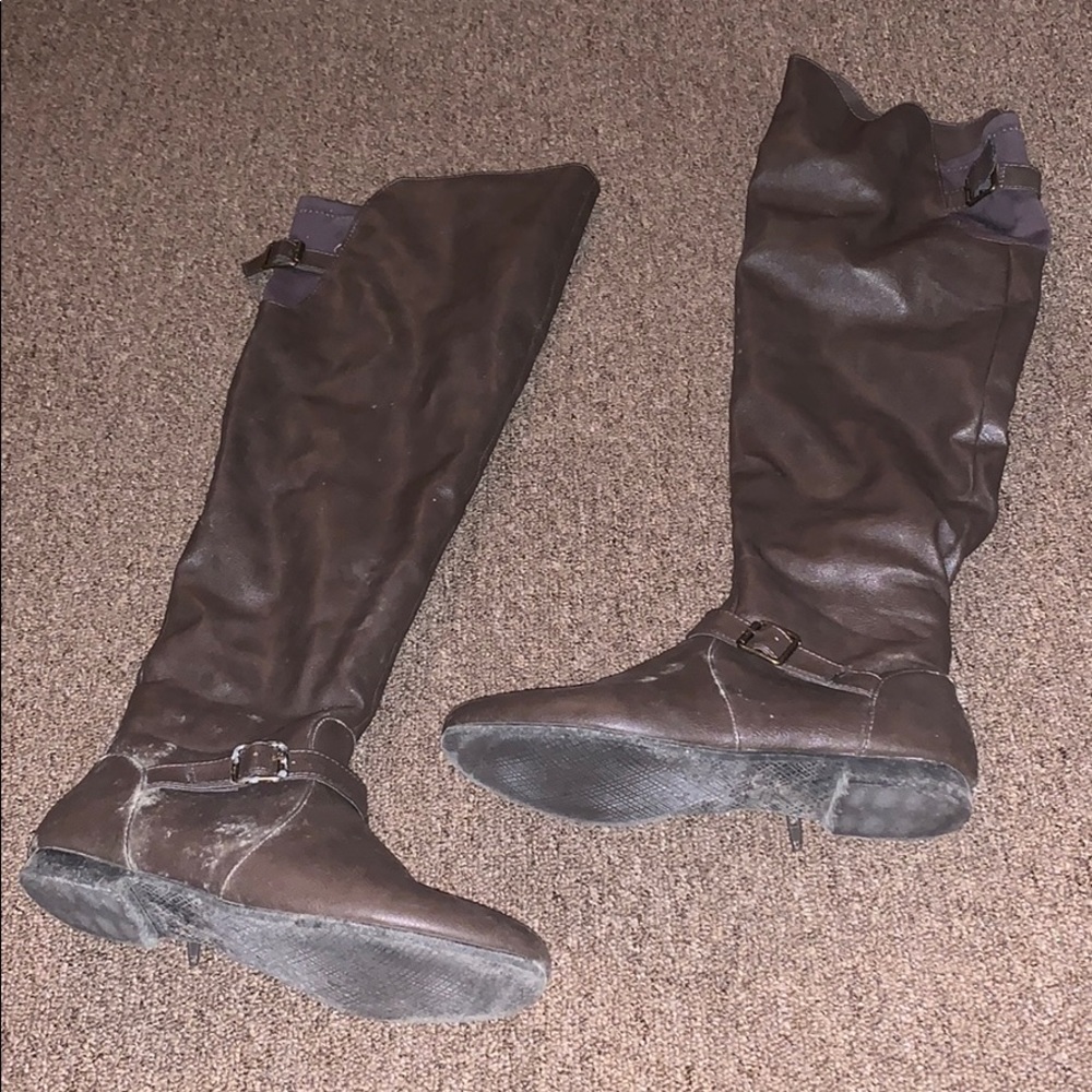 Over the knee, grey boots